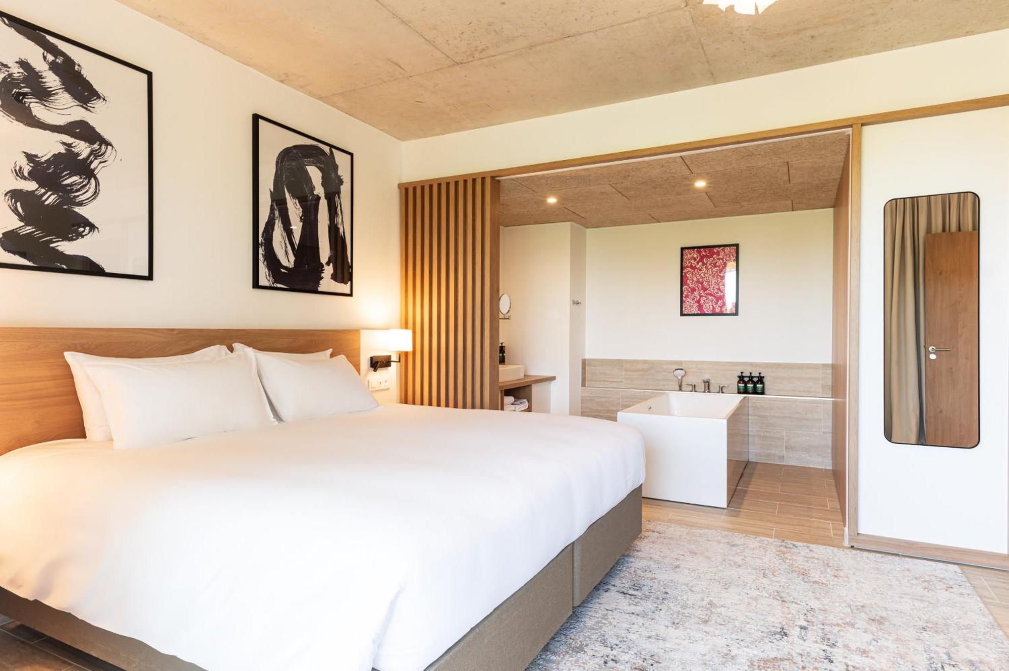Voco Beaune , Cite Des Vins By Ihg Екстериор снимка