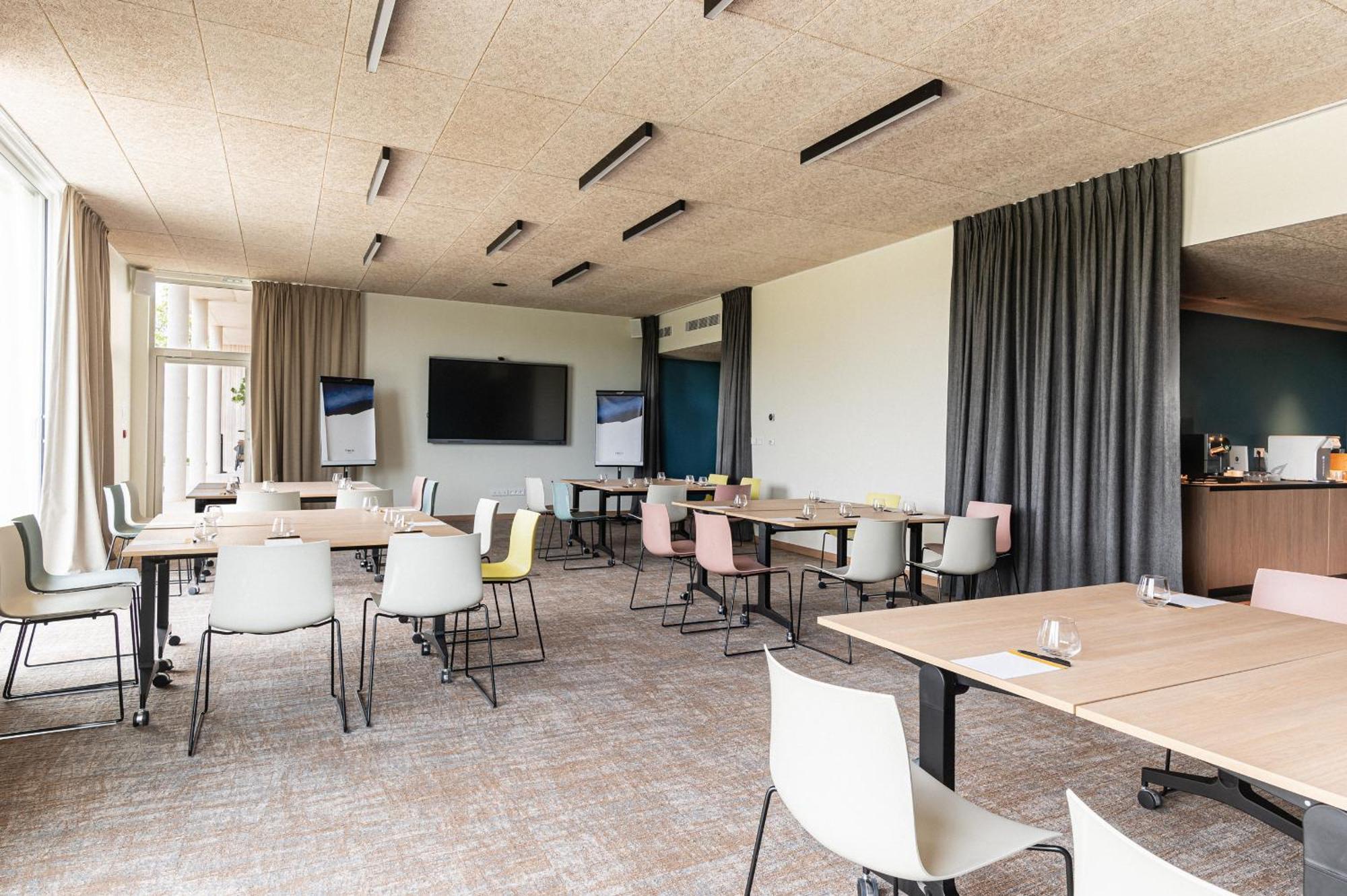 Voco Beaune , Cite Des Vins By Ihg Екстериор снимка